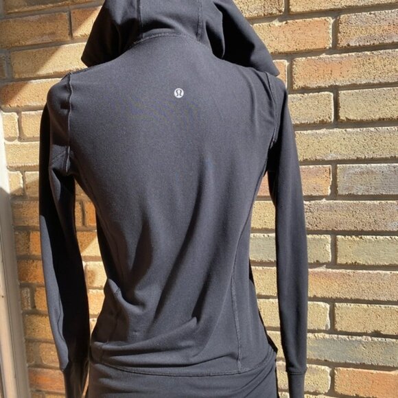 Lululemon Black Stretchy Full-Zip Hooded Jacket w/Thumbholes Size 4 Preowned - Picture 3 of 12